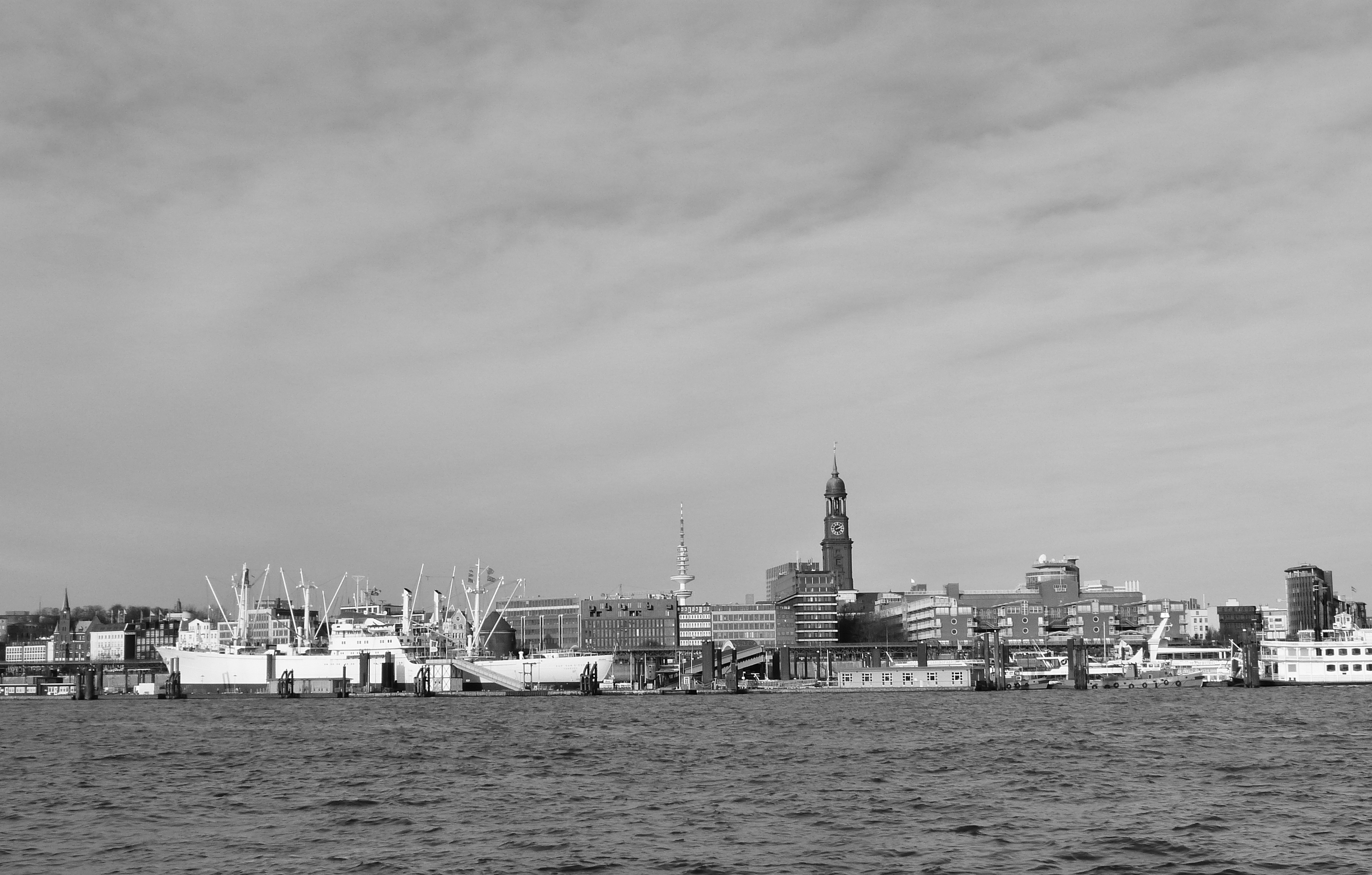 bg_HH_by_www.hamburg-fotos-bilder.de_pixelio.de