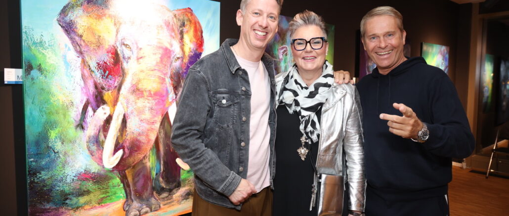 Künstlerin Manuela Rathje mit den TV Lieblingen Andre Schuenke und Hinnerk Baumgarten / Foto: Wallocha